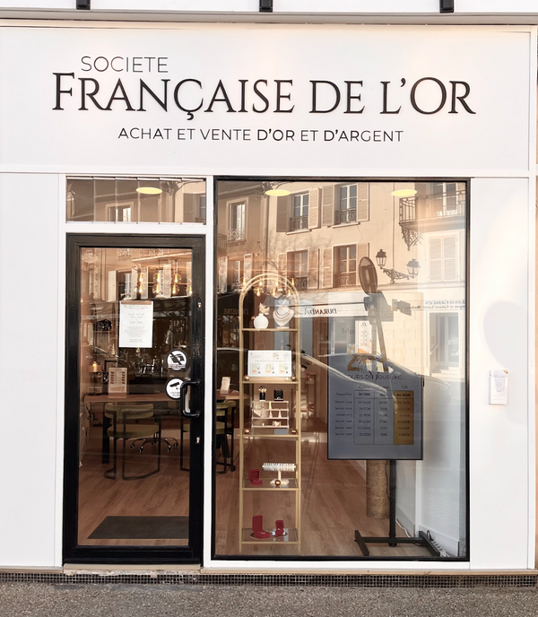 Devanture de l'agence Société Française de l'Or à Rambouillet, 4 Place Félix Faure